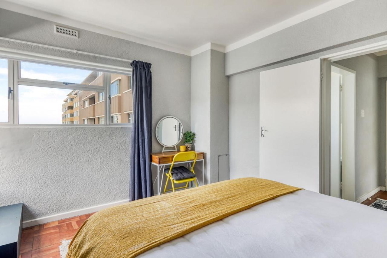 Backup-power Trendy 2 Bed Balcony Apartment Kapstadt