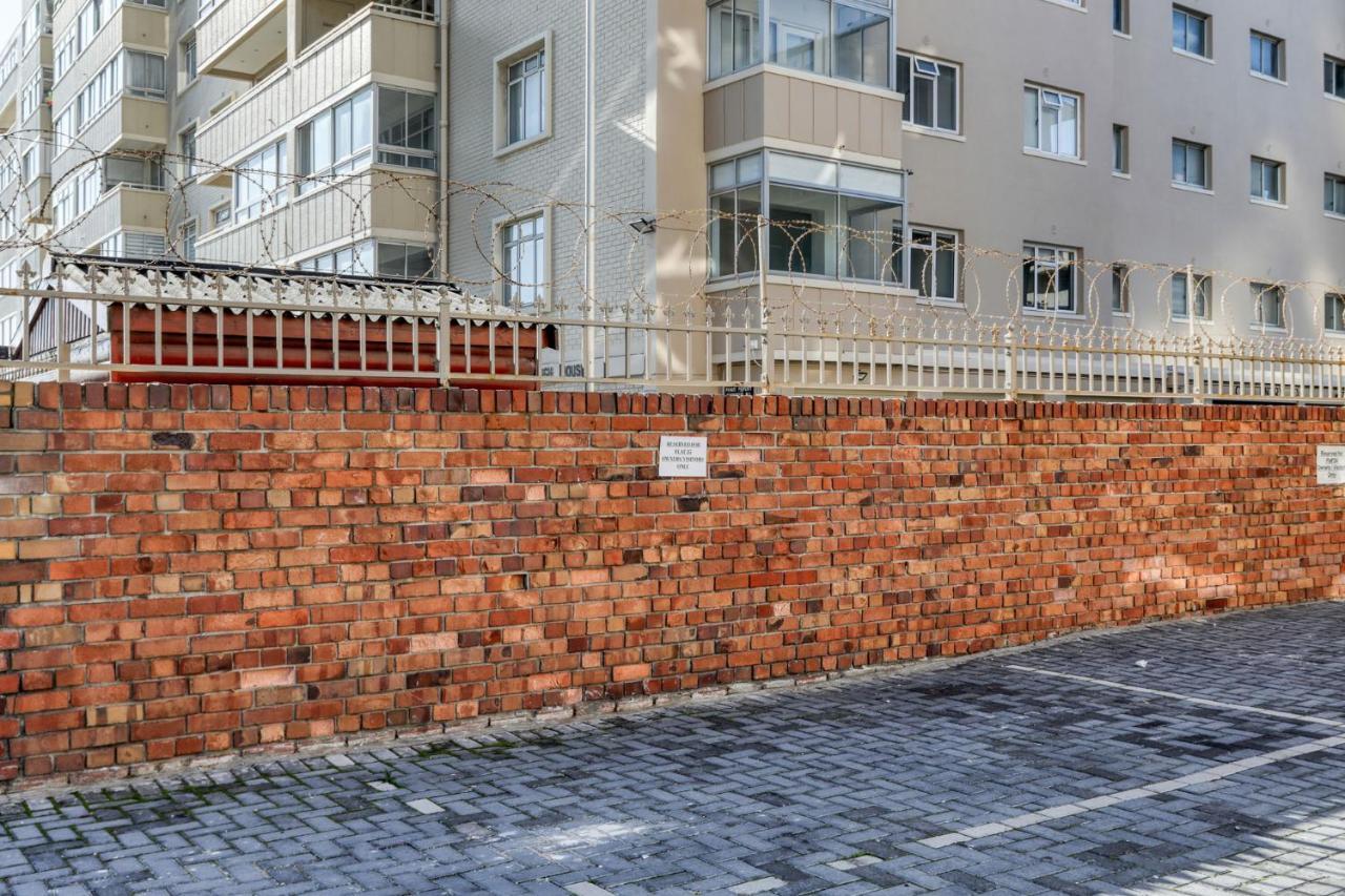 Backup-power Trendy 2 Bed Balcony * Kapstadt